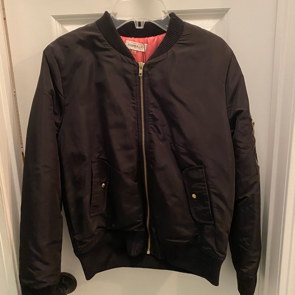 black puffer jacket